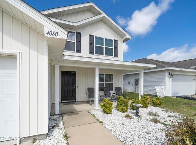 Building Photo - 4060 Silver Spur Rd