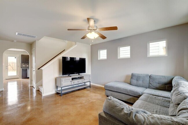 Foto del edificio - 4616 Inicio Ln