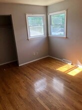 Building Photo - 5405-5407-5407 N 37th St