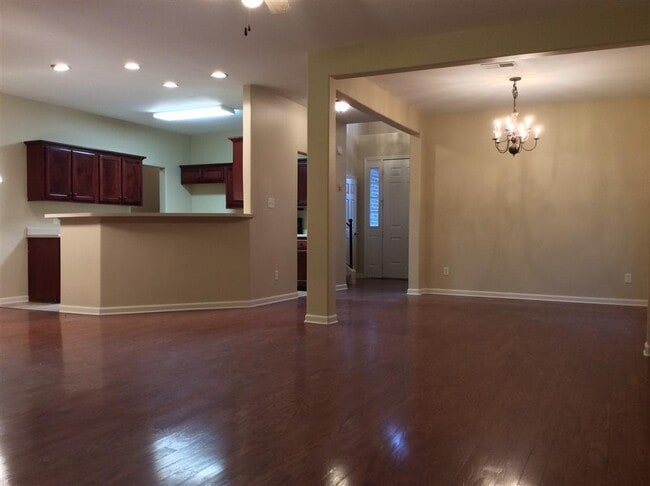 Photo - 3BD/2.5BA with Bonus Room in Collierville Farms.  Over 2300 sq ft!.  Pets are welcome! House