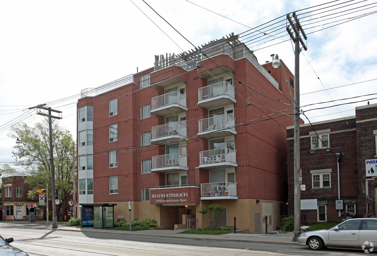 Building Photo - Heather Terrace