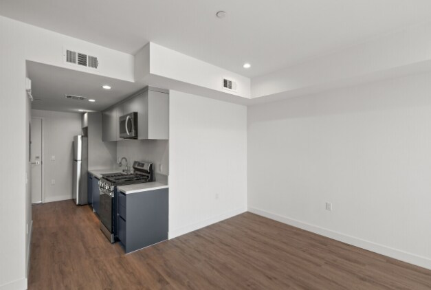 Foto del edificio - 6600 Van Nuys Blvd Van Nuys, CA 91405