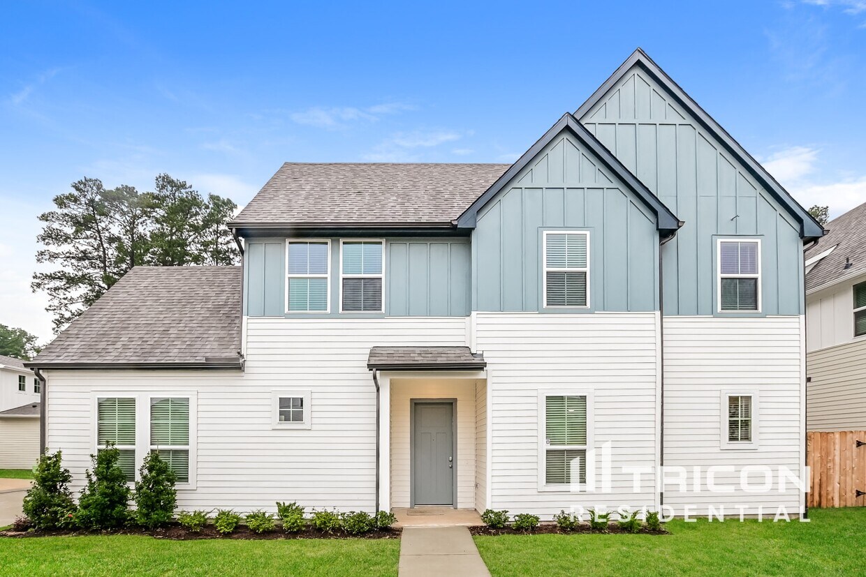 Foto principal - 9835 Willow Creek Commerce Dr