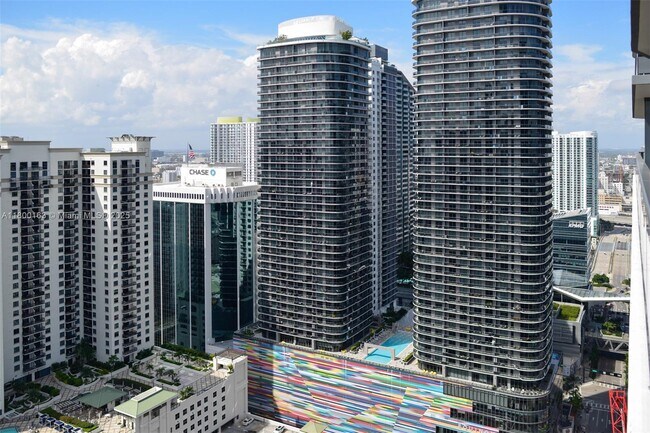 Foto del edificio - 1000 Brickell Plaza