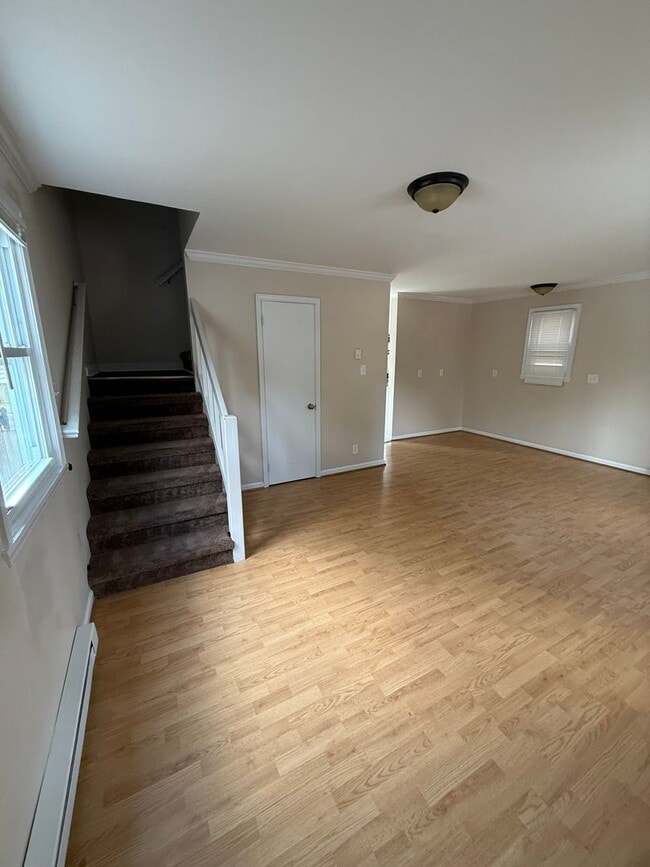 Building Photo - Single Family House located on Liberty Str...