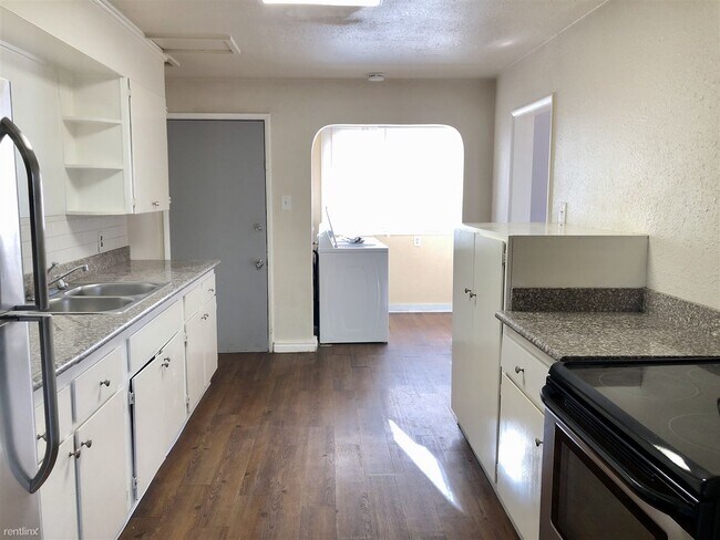 Foto del edificio - 2 br, 1 bath Duplex - 1620 South 9th Street