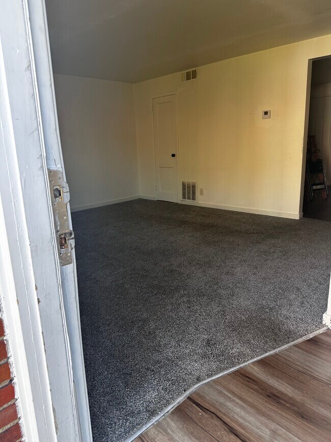 2405 Lincoln Ave, Clairton, PA 15025 Townhome Rentals in Clairton PA