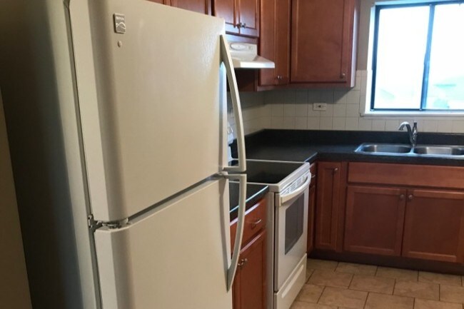 Foto del edificio - 737 Lippert Ln