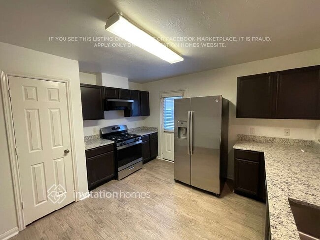 Foto del edificio - 18811 N Lyford Dr