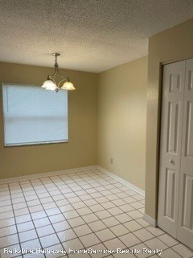 Building Photo - 2 br, 1 bath House - 700 Michigan Ct #4