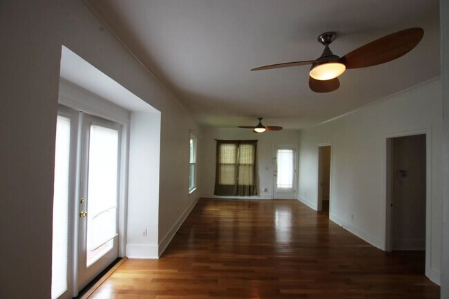 Foto del edificio - Lovely Craftsman Style Home Ballard !