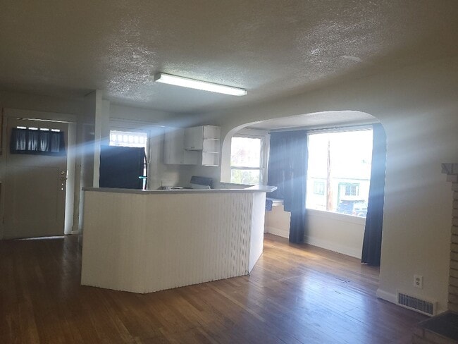 Foto del edificio - 305-305 W 11th St