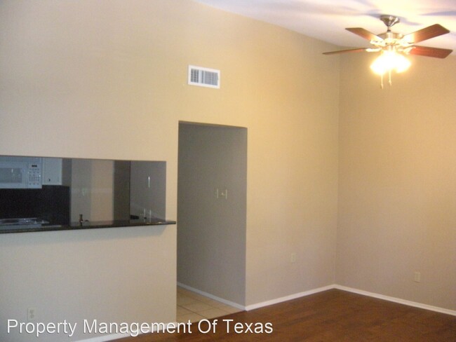 2 br, 1 bath House - 612 Park Place Unit 304 photo'