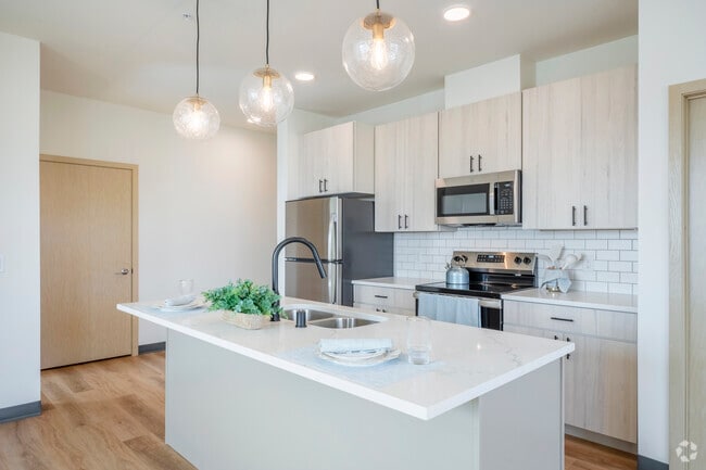 Interior Photo - Sky Ridge