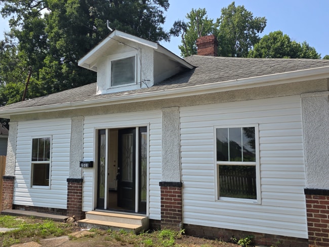 Building Photo - 2513 Haden Ave