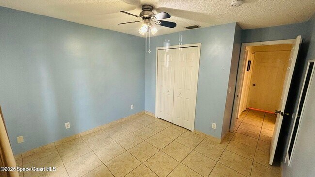 Foto del edificio - 815 Tyrol Ave NW