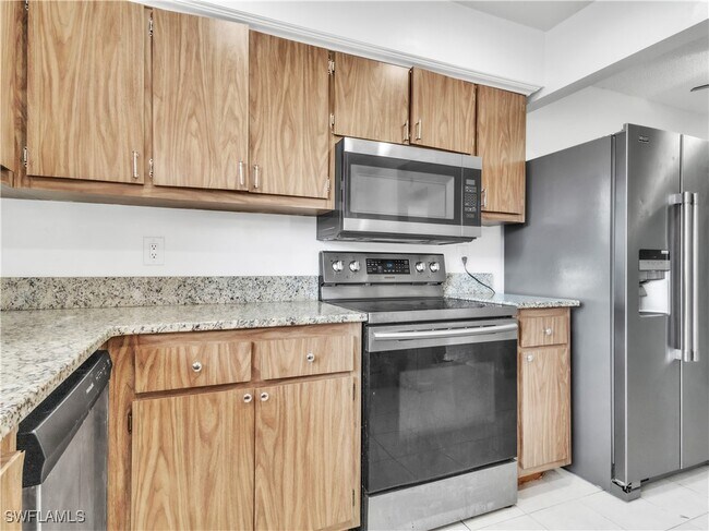 Foto del edificio - 624 SE 12th Ct