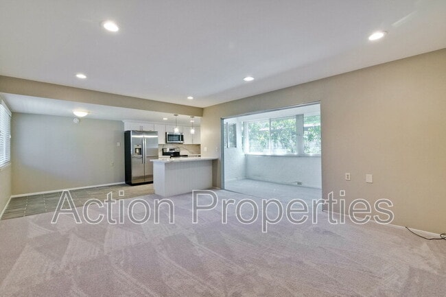 Building Photo - 14225 Lora Dr