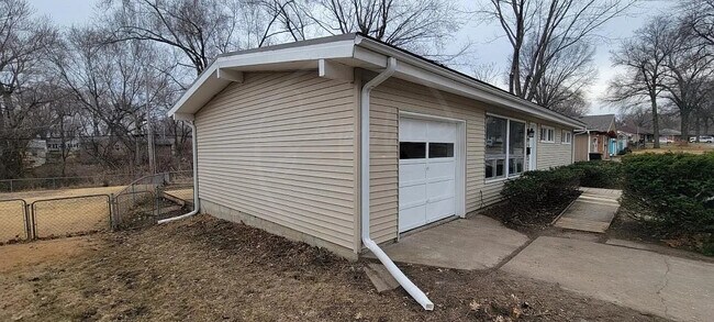 Foto del edificio - 2815 S Collin Ave