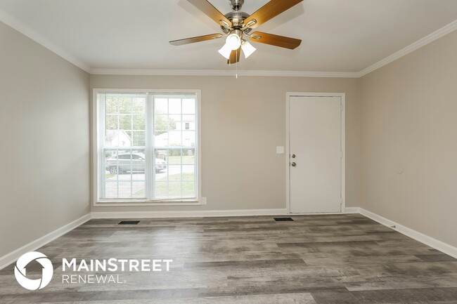 Foto del edificio - 3113 Stoneybrook Cir