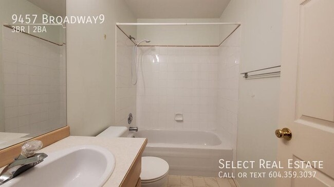 Photo du bâtiment - 9457 Broadway