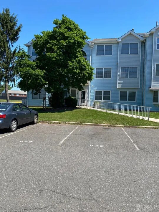 Building Photo - 626 Edpas Rd