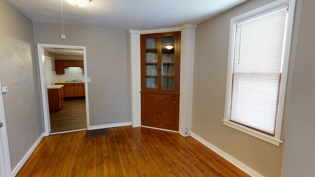 Building Photo - 117 E Morgan St