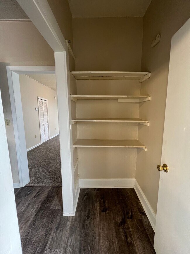 Foto del edificio - 827-829 W 15th Street