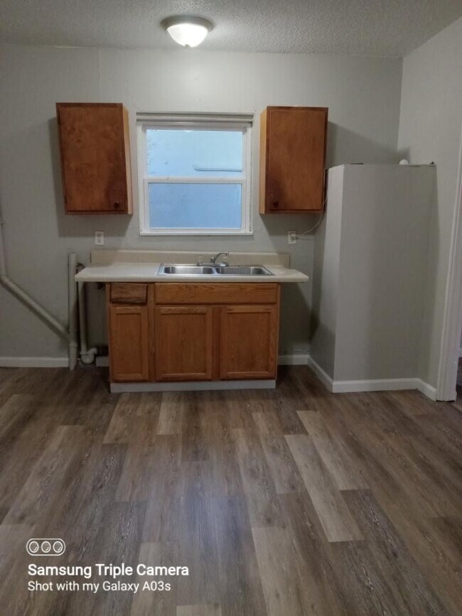 Building Photo - 4623 Highland Ave