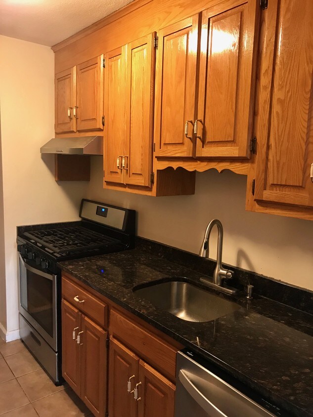 2600 Park Ave, Bridgeport, CT 06604 Apartments in Bridgeport, CT