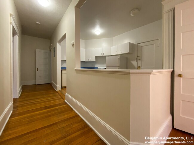 Foto del edificio - 1589 Beacon St