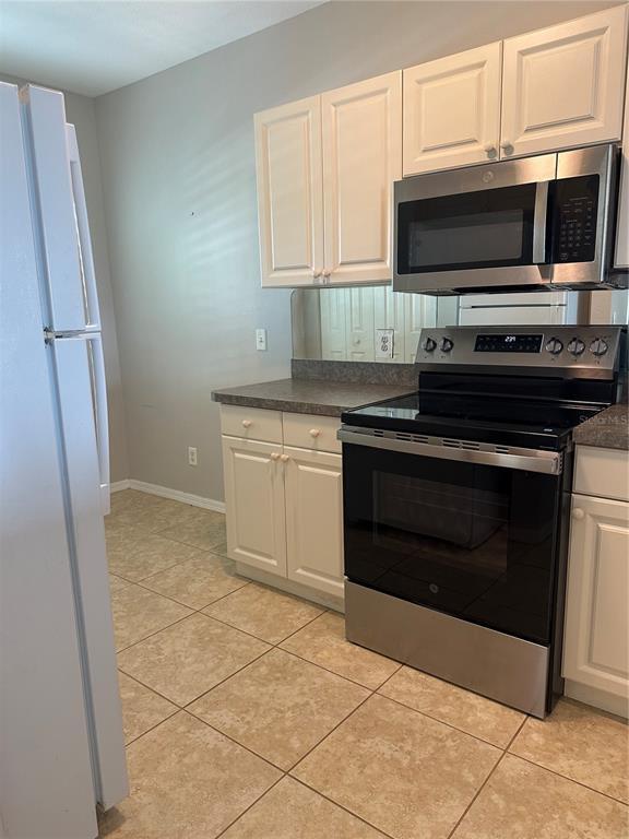 Building Photo - 2080 Willow Hammock Cir