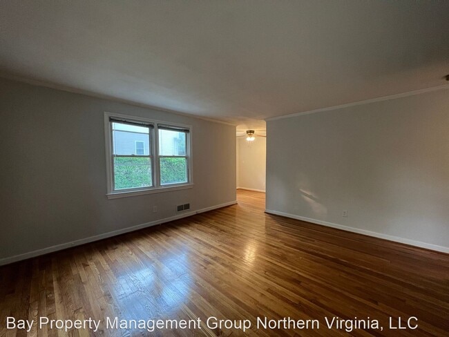 Building Photo - 4 br, 2 bath House - 2211 Westmoreland St