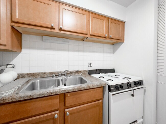 Foto del edificio - 540 W Roscoe St