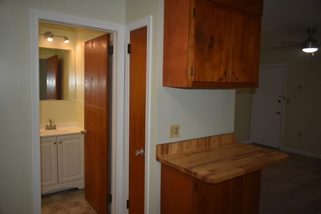 Building Photo - 1550 CT-12