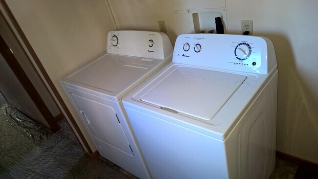 Foto del edificio - 410 Lake St