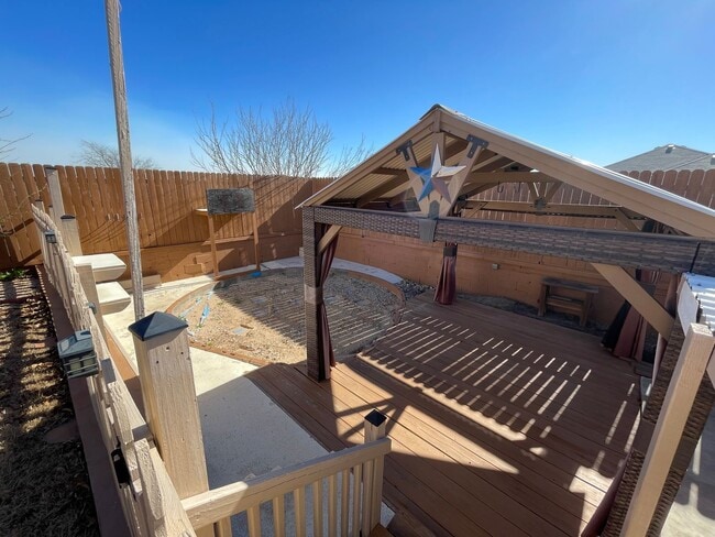 Building Photo - 4602 Hank Dr
