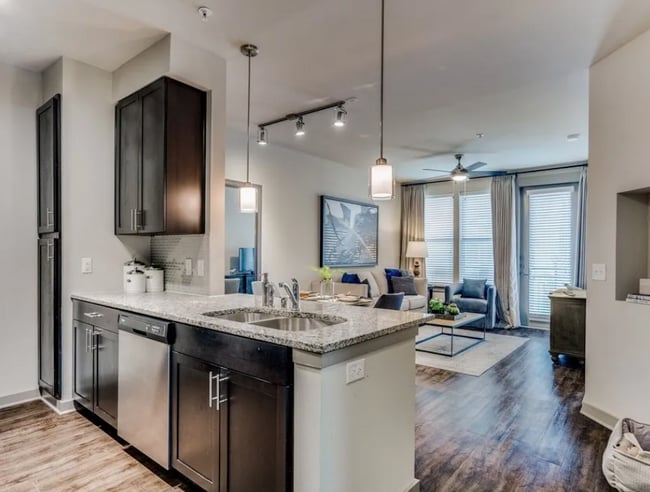 926 E. 15th-211.71 - 926 E. 15th-211.71 Apartment