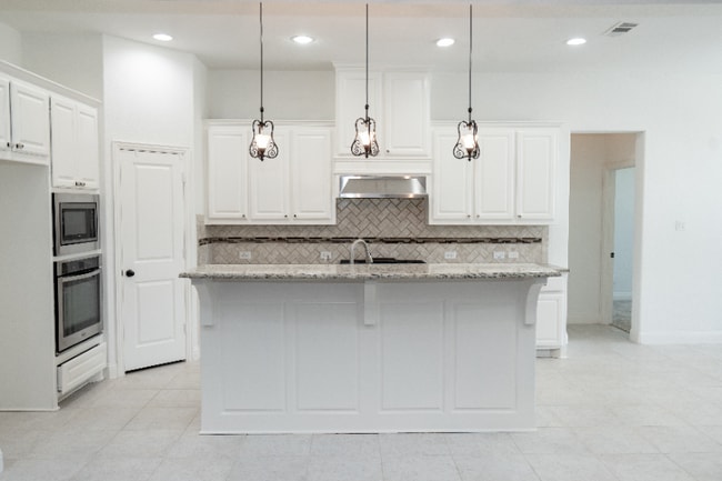 Building Photo - 13966 Clusterberry Dr