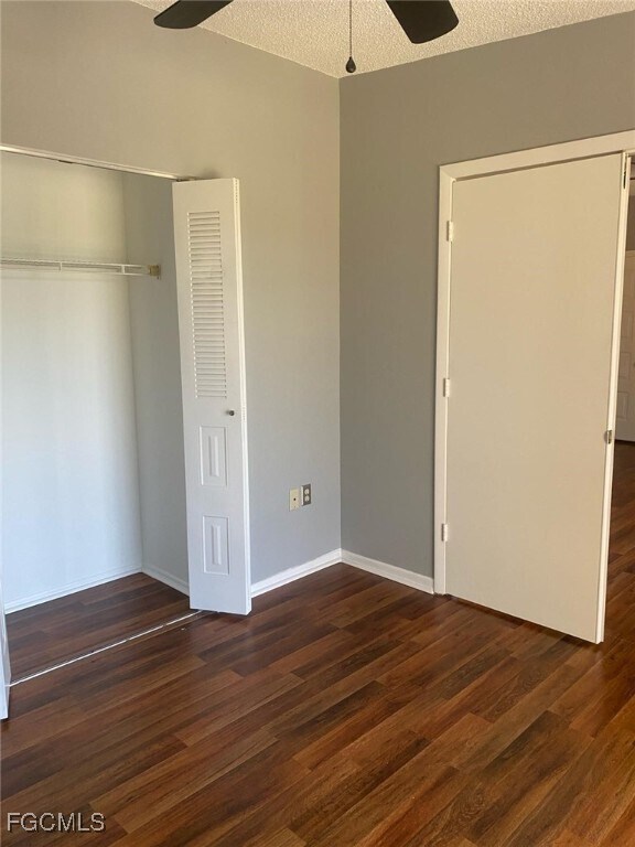 Foto del edificio - 5713 Foxlake Dr