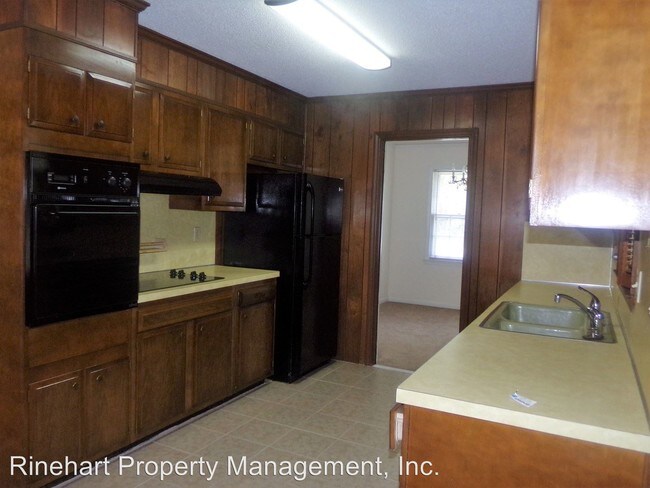 Building Photo - 3 br, 2 bath House - 699 University Drive