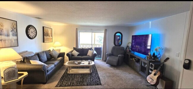 Foto del edificio - 294 Berkshire Ln