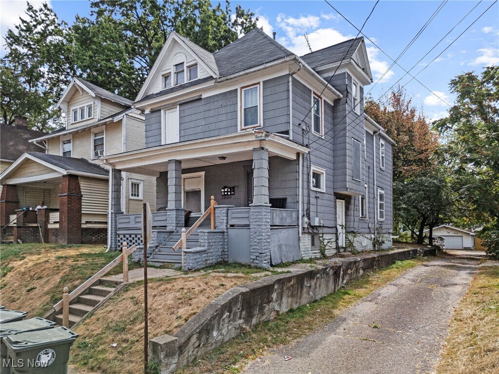 Foto principal - 1018 9th St NW