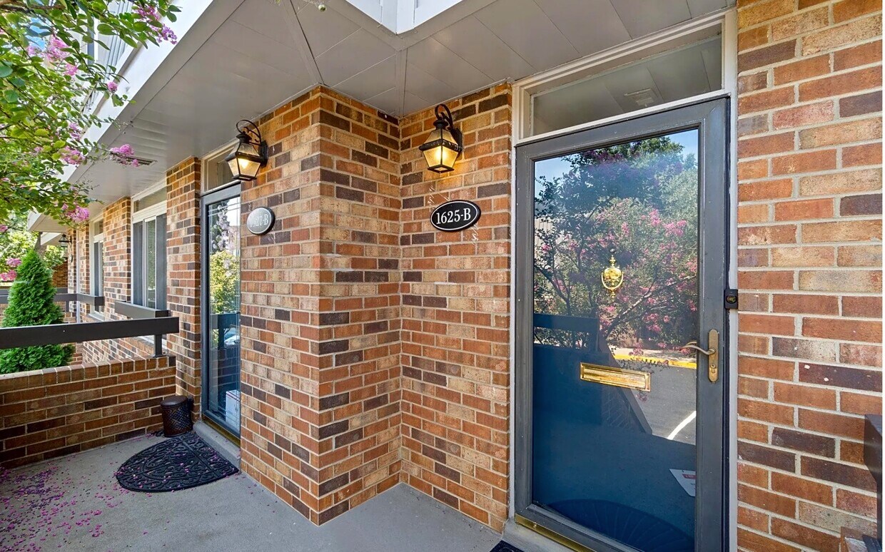 Foto principal - 1625 S Hayes St