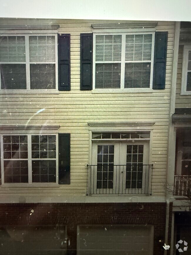 Building Photo - 1850 Cedar Cove Way