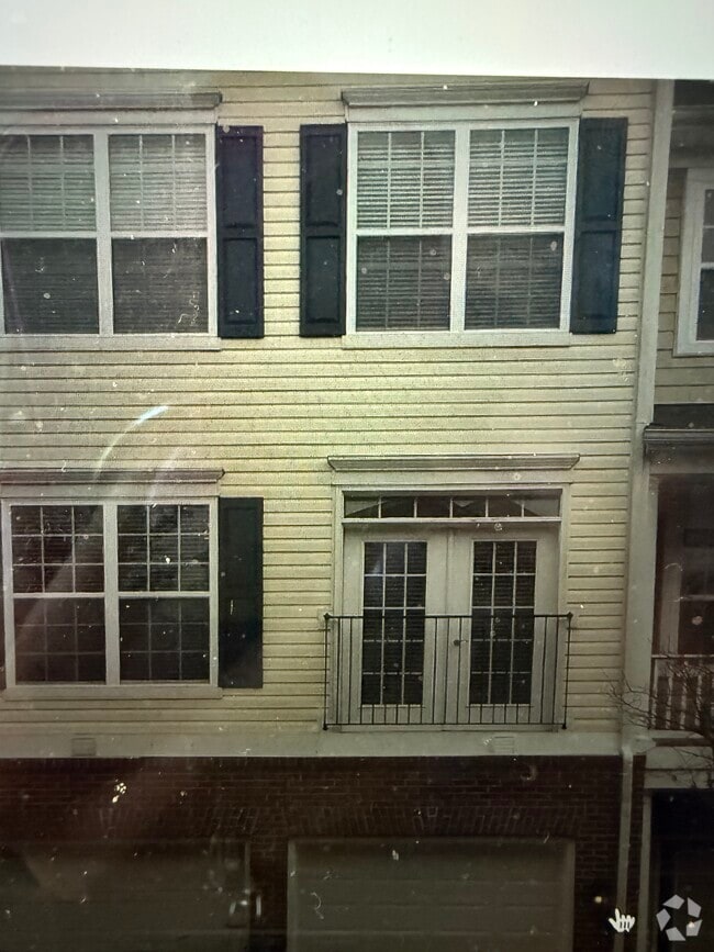 Building Photo - 1850 Cedar Cove Way