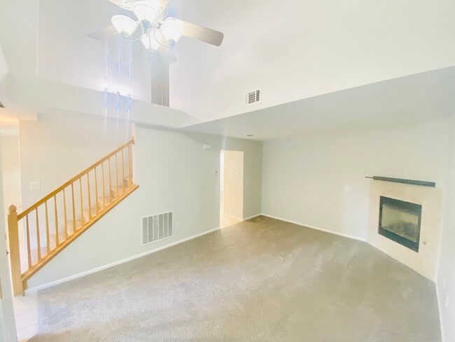 Vaulted ceilings, wood handrail - 2900 Purcell St