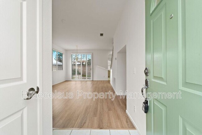 Building Photo - 8265 Gold Coast Dr