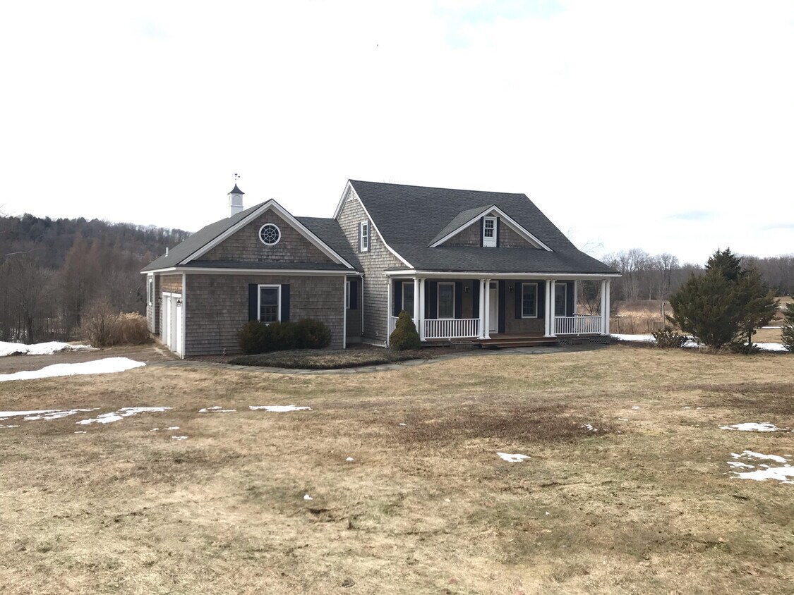 Primary Photo - 644 Osgood Hill Rd