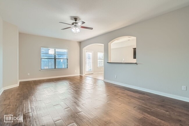 Photo - 9105 Poynter St House